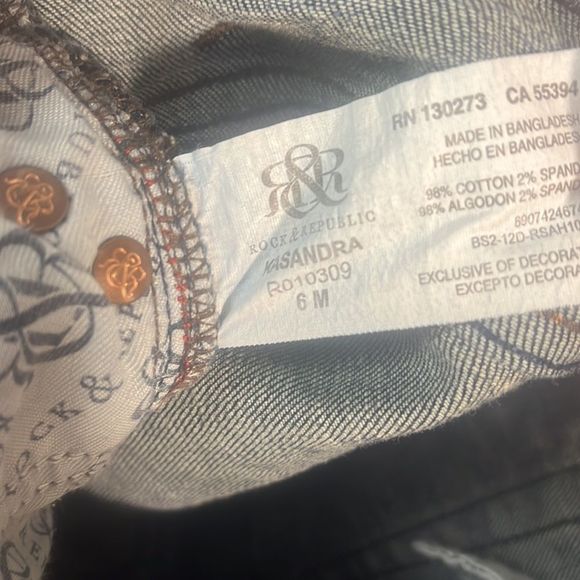 Rock & Republic Dark Wash Flared Jeans - Picture 8 of 8